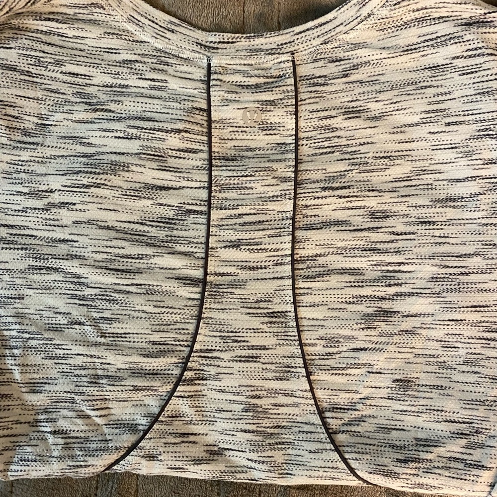 Lululemon shirt
